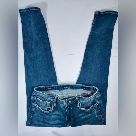 EUC VIGOSS Thompson Tomboy Classic Fit jeans - size 30/25. - Picture 6 of 7